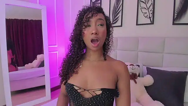 Amber  Sanchez online show from March 2025 06:13:02 AM