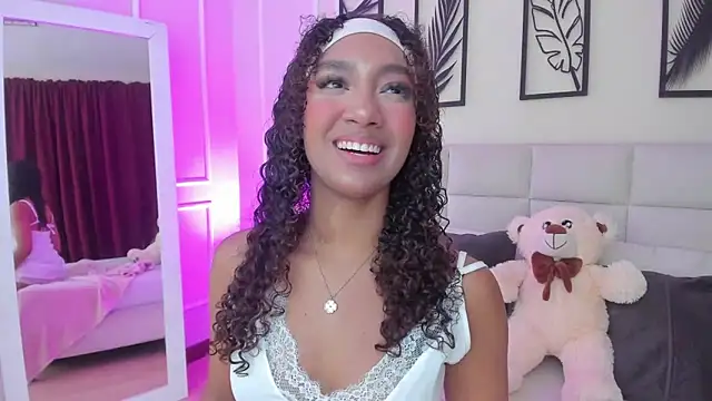 Amber  Sanchez online show from March 2025 03:24:01 AM