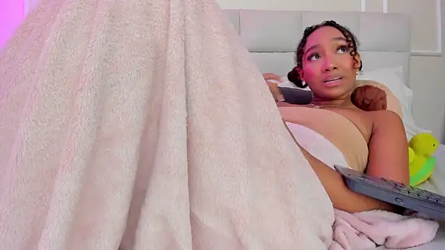 Amber  Sanchez online show from March 2025 04:46:01 AM