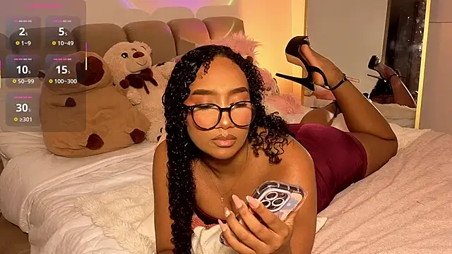 Amber  Sanchez online show from October 2025 02:25:02 AM