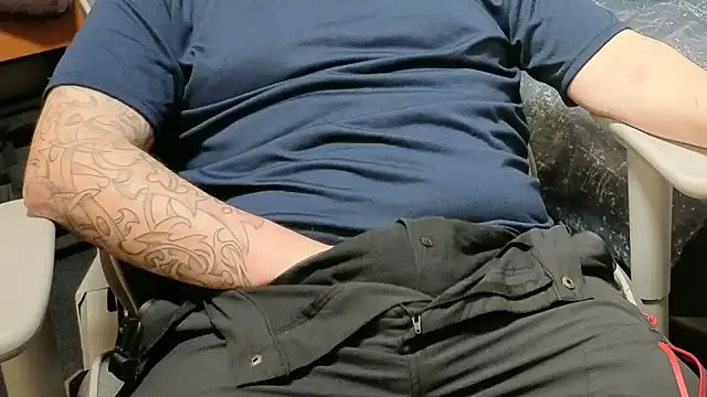 Dan8736 online show from March 2026 06:52:01 PM