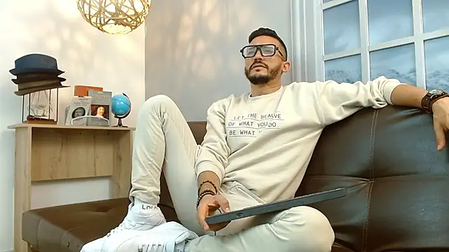 Reiko 85  online show from March 2025 07:17:01 PM