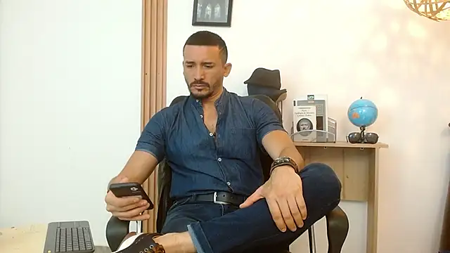 Reiko 85  online show from September 2025 02:39:02 PM