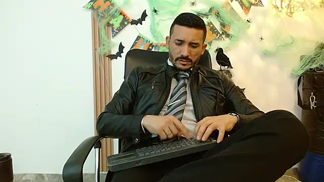 Reiko 85  online show from October 2025 07:03:01 PM