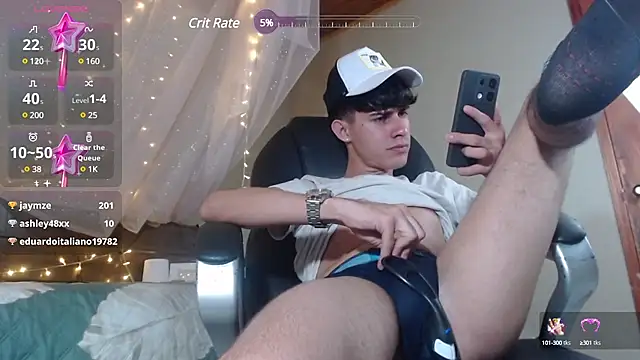 Snapshot of Dyla_n18 chatting on January 2025 02:01:01 AM Dyla n18 online show from January 2025 02:01:01 AM