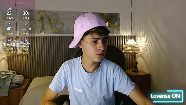 Snapshot of Dyla_n18 chatting on October 2025 10:07:02 PM Dyla n18 online show from October 2025 10:07:02 PM