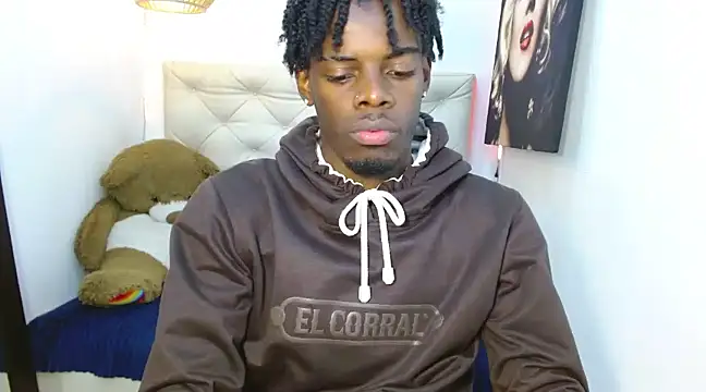 Snapshot of royce_ebony chatting on December 2024 02:43:01 AM royce ebony online show from December 2024 02:43:01 AM