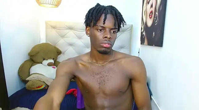 Snapshot of royce_ebony chatting on December 2024 06:31:02 AM royce ebony online show from December 2024 06:31:02 AM