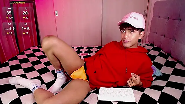 Snapshot of teobowny_ chatting on January 2025 05:31:01 PM teobowny online show from January 2025 05:31:01 PM