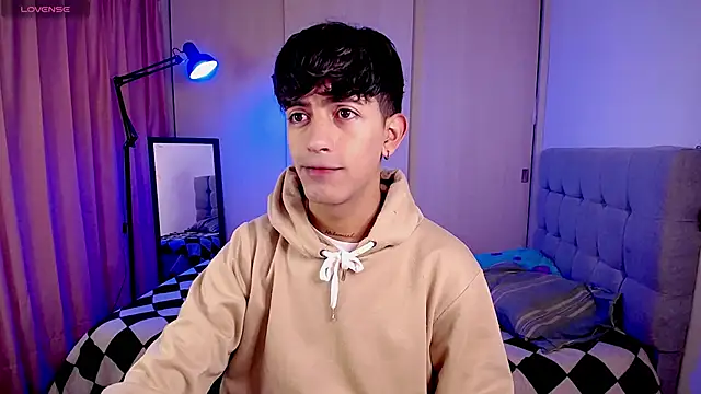 Snapshot of teobowny_ chatting on January 2025 02:02:01 PM teobowny online show from January 2025 02:02:01 PM