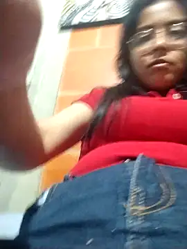 Vanessagirld online show from April 2026 11:13:02 PM