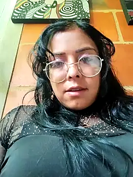 Vanessagirld online show from April 2026 07:33:02 PM