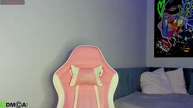 Snapshot of Jennifer_Wadee chatting on December 2025 12:19:02 AM Jennifer Wadee online show from December 2025 12:19:02 AM