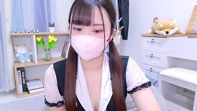 Snapshot of MAIKA_pyon chatting on December 2024 11:03:02 AM MAIKA pyon online show from December 2024 11:03:02 AM