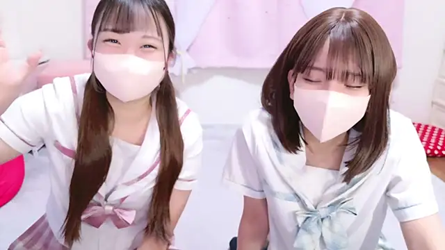 Snapshot of MAIKA_pyon chatting on January 2025 08:32:02 AM MAIKA pyon online show from January 2025 08:32:02 AM