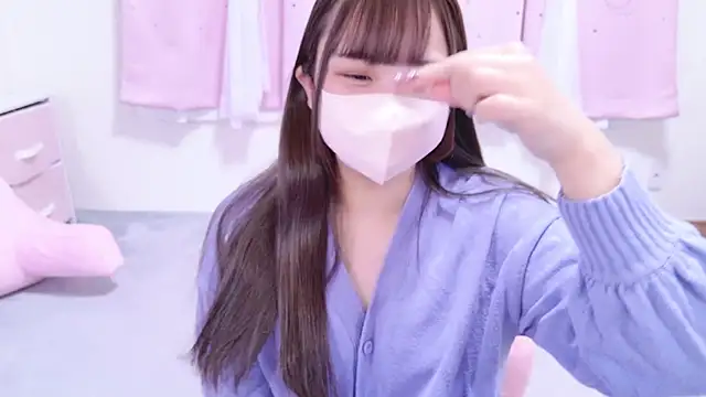 Snapshot of MAIKA_pyon chatting on November 2025 07:48:02 PM MAIKA pyon online show from November 2025 07:48:02 PM