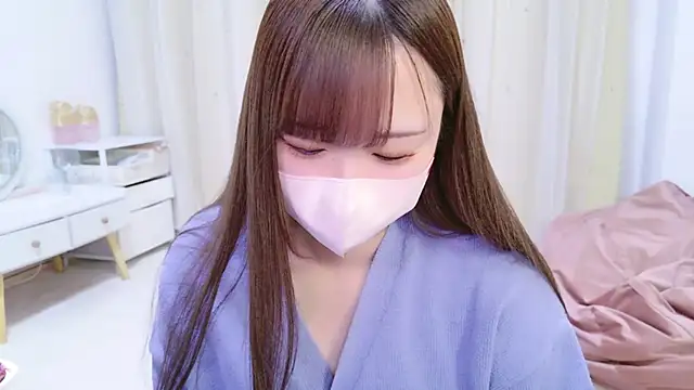 Snapshot of MAIKA_pyon chatting on November 2025 10:20:02 PM MAIKA pyon online show from November 2025 10:20:02 PM