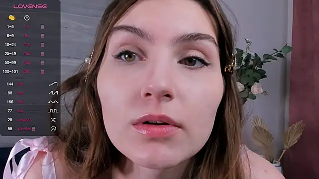 Snapshot of MariamBluitt chatting on December 2024 01:36:01 AM MariamBluitt online show from December 2024 01:36:01 AM