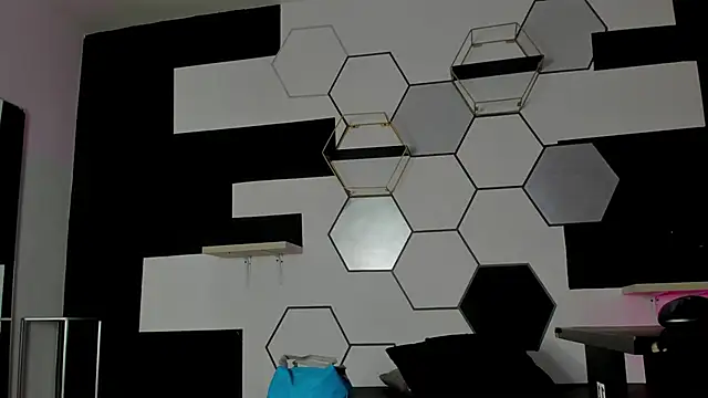 haileycat online show from January 2025 01:19:01 AM