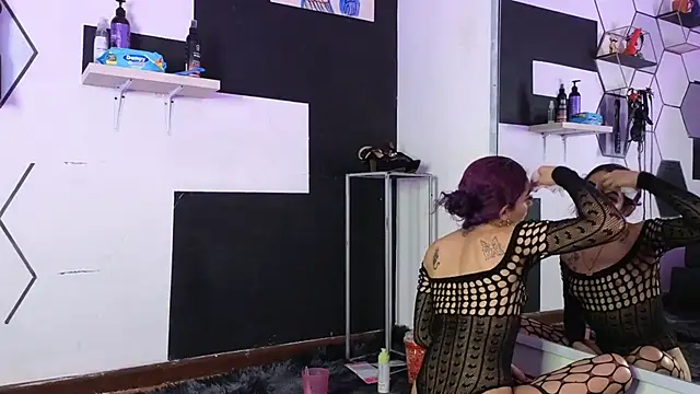 Snapshot of haileycat chatting on December 2025 01:14:01 AM haileycat online show from December 2025 01:14:01 AM