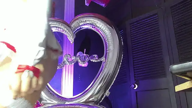 Snapshot of haileycat chatting on February 2026 03:03:01 AM haileycat online show from February 2026 03:03:01 AM