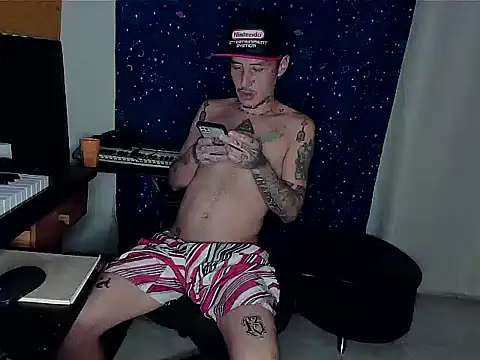 Snapshot of patrik_tattoo_ chatting on January 2025 02:19:02 AM patrik tattoo online show from January 2025 02:19:02 AM