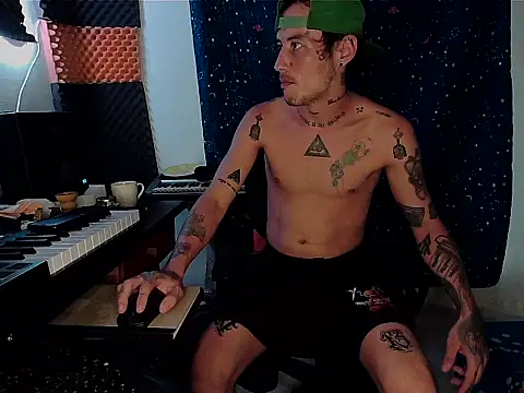 Snapshot of patrik_tattoo_ chatting on March 2025 11:20:02 PM patrik tattoo online show from March 2025 11:20:02 PM