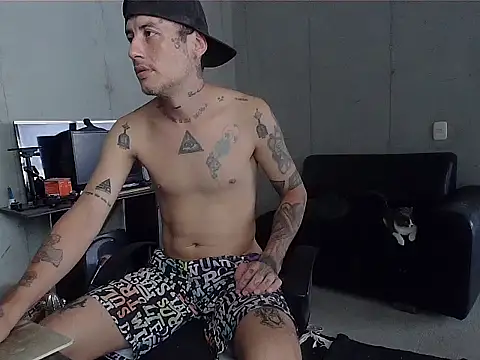 patrik tattoo  online show from April 2026 05:43:02 PM