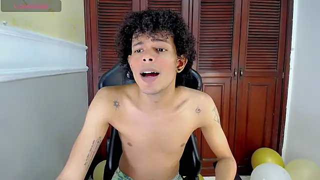 Snapshot of rose_Skinny_ chatting on September 2025 09:26:01 PM rose Skinny online show from September 2025 09:26:01 PM