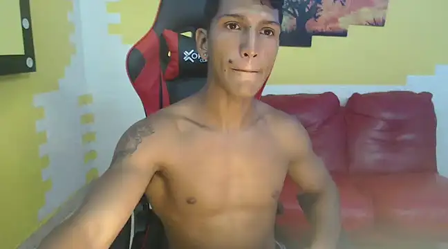 Snapshot of mau_elixxx chatting on December 2024 03:47:02 AM mau elixxx online show from December 2024 03:47:02 AM