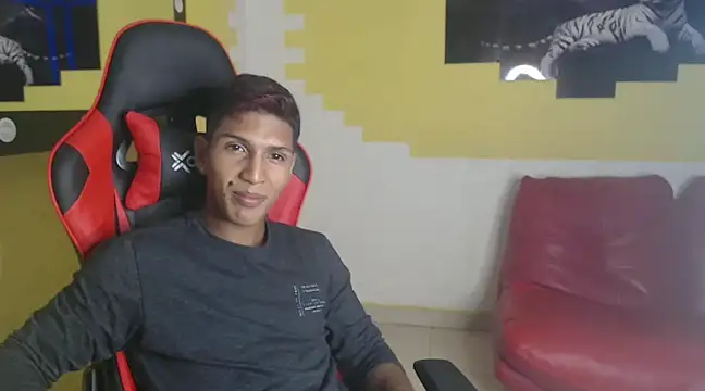 Snapshot of mau_elixxx chatting on December 2024 02:30:02 AM mau elixxx online show from December 2024 02:30:02 AM