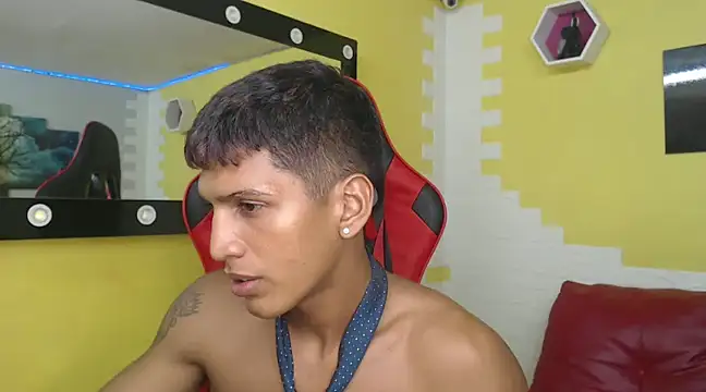 Snapshot of mau_elixxx chatting on December 2024 05:37:02 AM mau elixxx online show from December 2024 05:37:02 AM