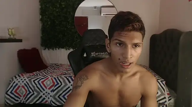 Snapshot of mau_elixxx chatting on December 2024 09:39:01 PM mau elixxx online show from December 2024 09:39:01 PM