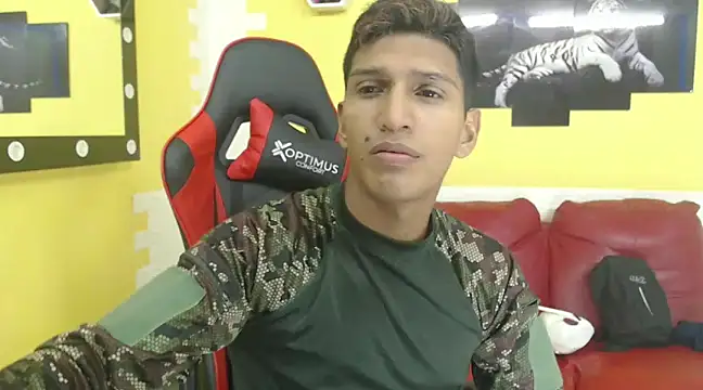 Snapshot of mau_elixxx chatting on December 2024 02:41:02 AM mau elixxx online show from December 2024 02:41:02 AM