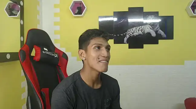 Snapshot of mau_elixxx chatting on December 2024 02:54:02 AM mau elixxx online show from December 2024 02:54:02 AM