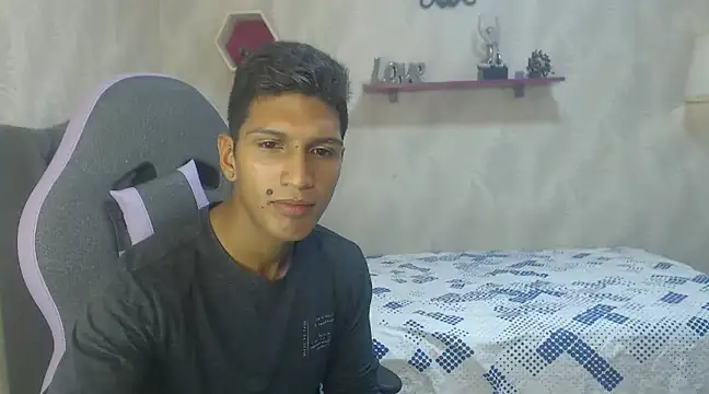 Snapshot of mau_elixxx chatting on December 2024 12:33:02 PM mau elixxx online show from December 2024 12:33:02 PM