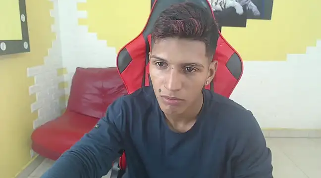 Snapshot of mau_elixxx chatting on December 2024 03:15:01 AM mau elixxx online show from December 2024 03:15:01 AM