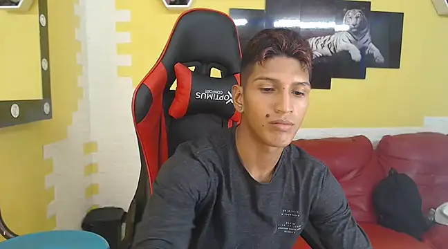 Snapshot of mau_elixxx chatting on December 2024 03:14:02 AM mau elixxx online show from December 2024 03:14:02 AM