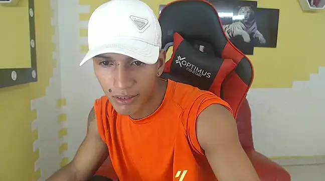 Snapshot of mau_elixxx chatting on January 2025 05:44:01 PM mau elixxx online show from January 2025 05:44:01 PM