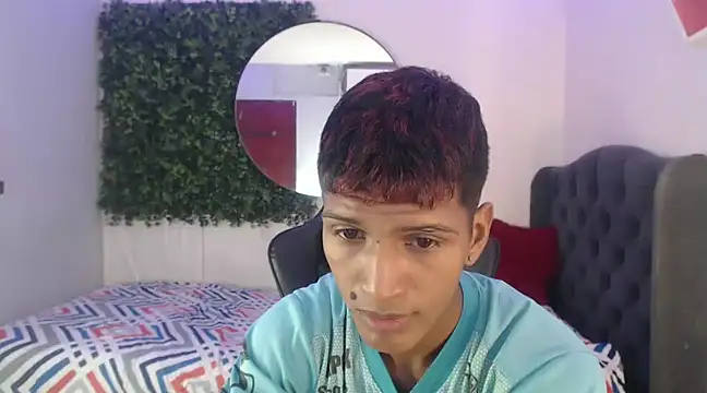 Snapshot of mau_elixxx chatting on January 2025 10:08:01 PM mau elixxx online show from January 2025 10:08:01 PM