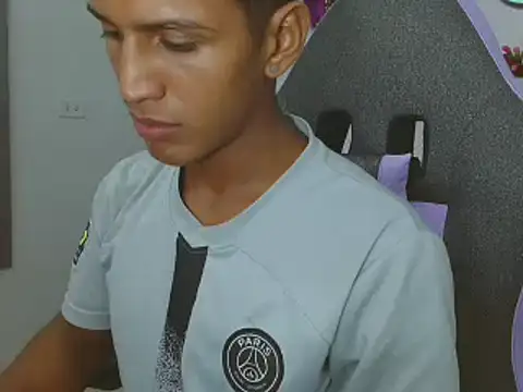 Snapshot of mau_elixxx chatting on January 2025 02:53:01 AM mau elixxx online show from January 2025 02:53:01 AM