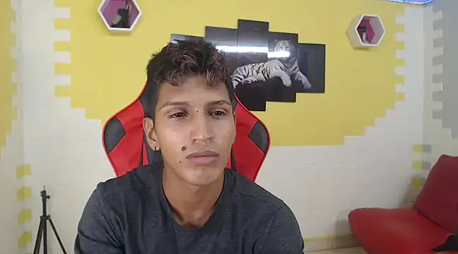 Snapshot of mau_elixxx chatting on January 2025 07:10:02 AM mau elixxx online show from January 2025 07:10:02 AM