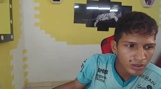 Snapshot of mau_elixxx chatting on January 2025 05:15:02 AM mau elixxx online show from January 2025 05:15:02 AM