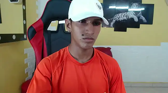 Snapshot of mau_elixxx chatting on January 2025 03:13:01 AM mau elixxx online show from January 2025 03:13:01 AM