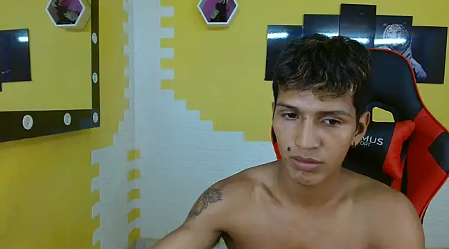 Snapshot of mau_elixxx chatting on January 2025 03:32:02 AM mau elixxx online show from January 2025 03:32:02 AM