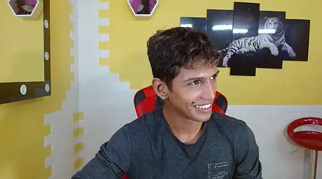 Snapshot of mau_elixxx chatting on January 2025 02:04:02 AM mau elixxx online show from January 2025 02:04:02 AM