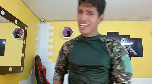 Snapshot of mau_elixxx chatting on February 2025 03:30:02 AM mau elixxx online show from February 2025 03:30:02 AM