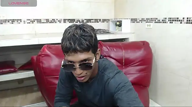 Snapshot of mau_elixxx chatting on February 2025 03:27:02 PM mau elixxx online show from February 2025 03:27:02 PM