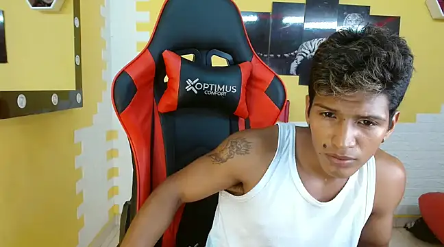 Snapshot of mau_elixxx chatting on February 2025 10:19:01 AM mau elixxx online show from February 2025 10:19:01 AM