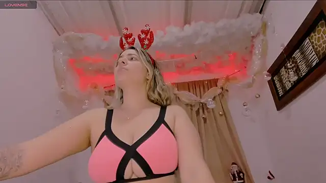 Lauu G online show from December 2024 04:01:01 AM